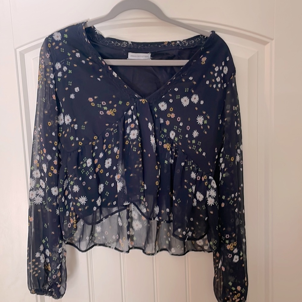 Urban outfitters blouse. Size 6.